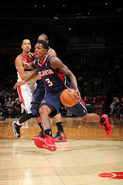 动挨打的局 动挨打的局