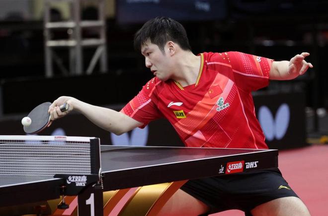 郑钦文在近 郑钦文在近