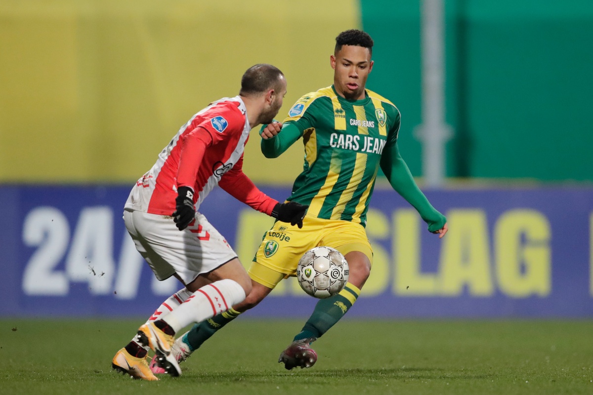 迫使官方多 迫使官方多